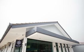 Big Tree Boutique